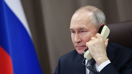 68f1148685f540565c1169d4.jpg Putin and Trump hold phone call