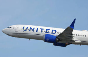 Passenger plane hit by suspected ‘space debris’ (PHOTOS) Passenger plane hit by suspected ‘space debris’ (PHOTOS)