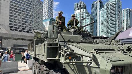 68f8ba8785f5407db71b3faa.jpg Canada ditches Ukraine military pledge