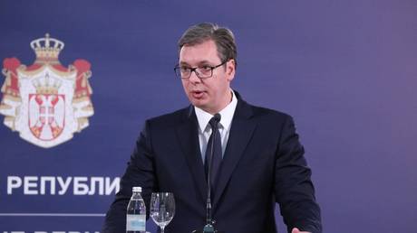 68f8ca5085f54013be6ac110.jpg Serbia’s Vucic condemns ‘terrorism’ outside parliament