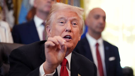 Trump promises $2,000 ‘tariff dividend’ for every American Trump promises $2,000 ‘tariff dividend’ for every American